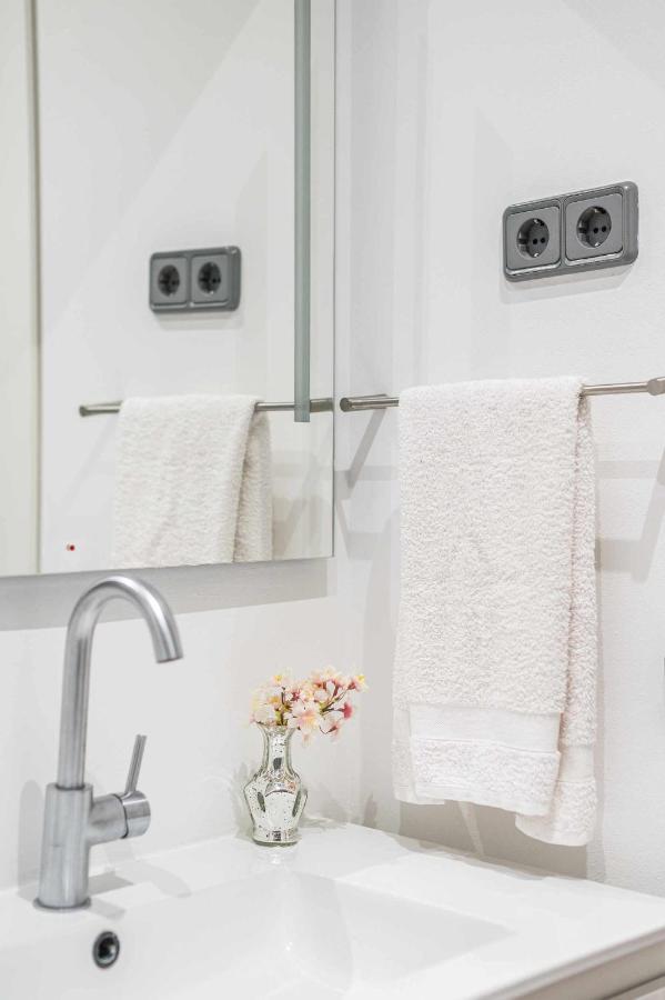 Chueca Gran Via Recoletos Libertad 24 8 Apartment Madrid Ngoại thất bức ảnh